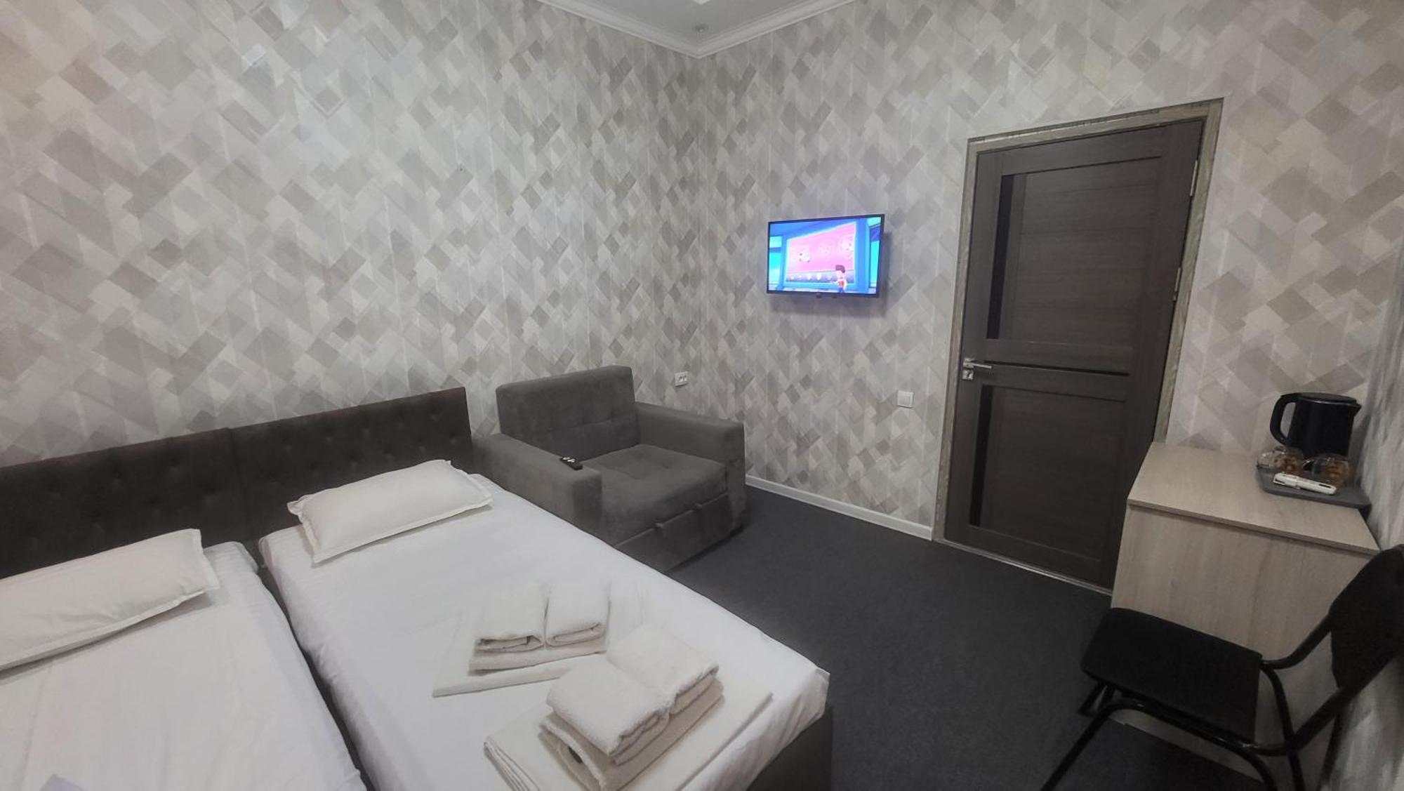 Shahriston Gh Hotel Tashkent Bagian luar foto